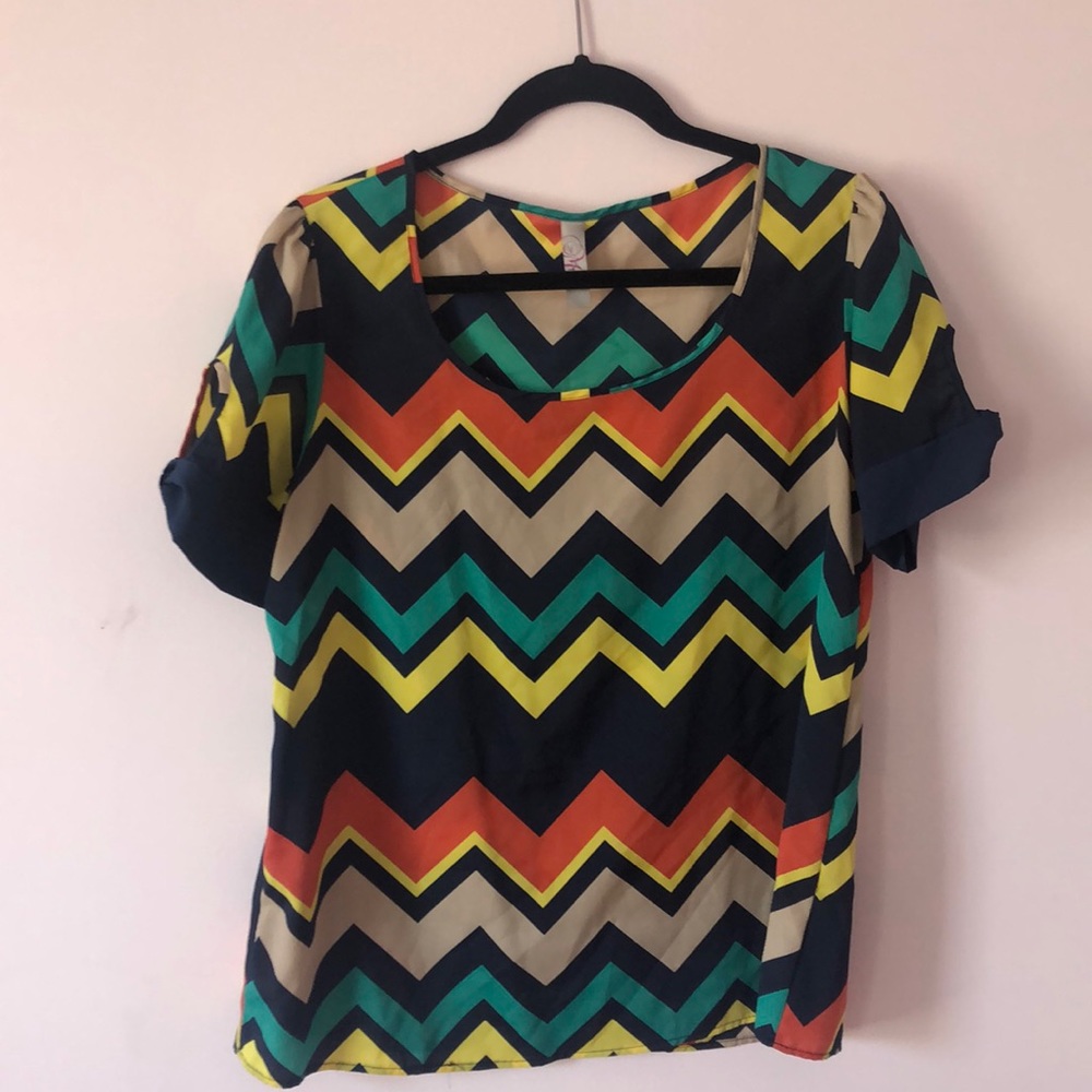 Chevron blouse, bows on sleeves!